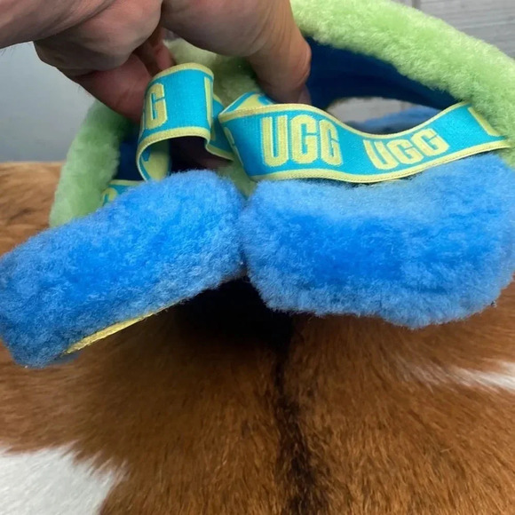 Womens UGG winter sandals size 5 chexk them out very nice thanks 🙏 - Picture 4 of 8